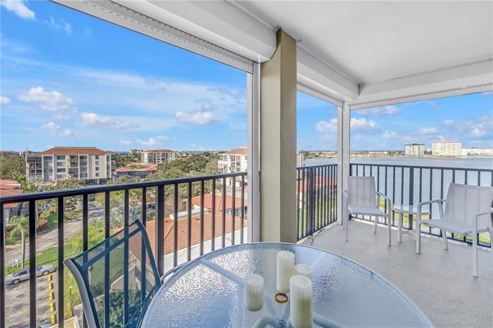 Image No.21-2 Bed Property for sale