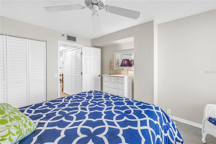 Image No.22-2 Bed Property for sale