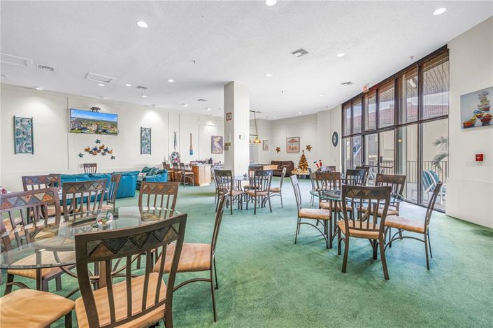 Image No.33-2 Bed Property for sale