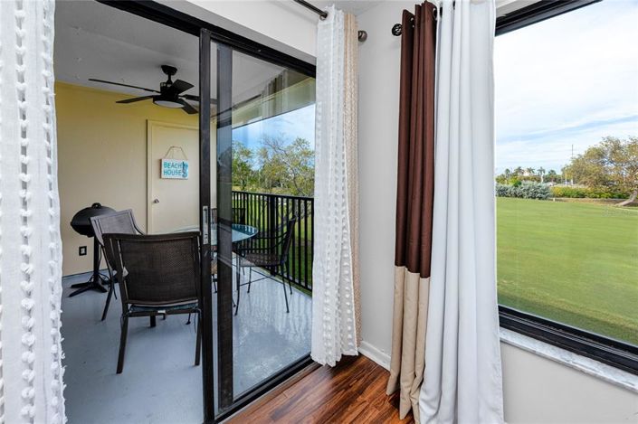 Image No.32-2 Bed Property for sale