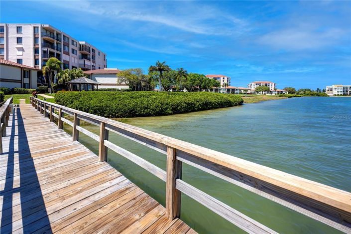 Image No.43-2 Bed Property for sale