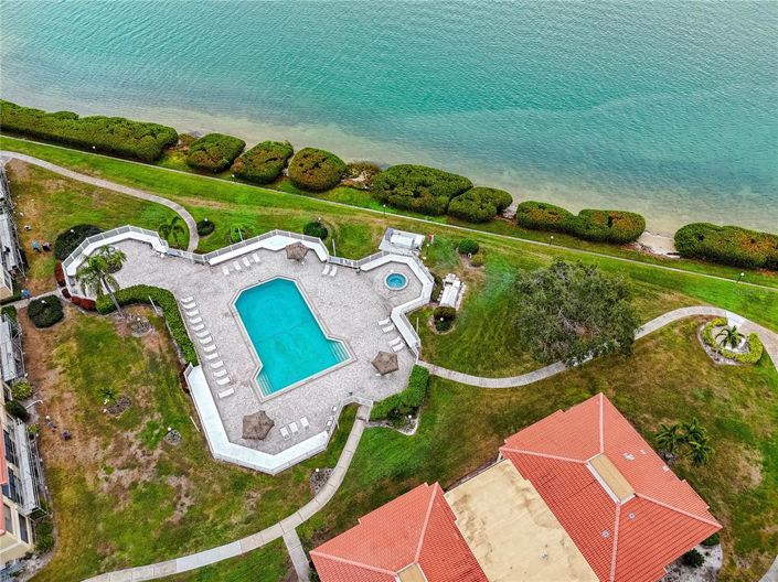 Image No.45-2 Bed Property for sale