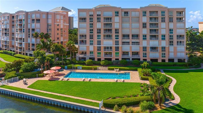 Image No.50-2 Bed Property for sale