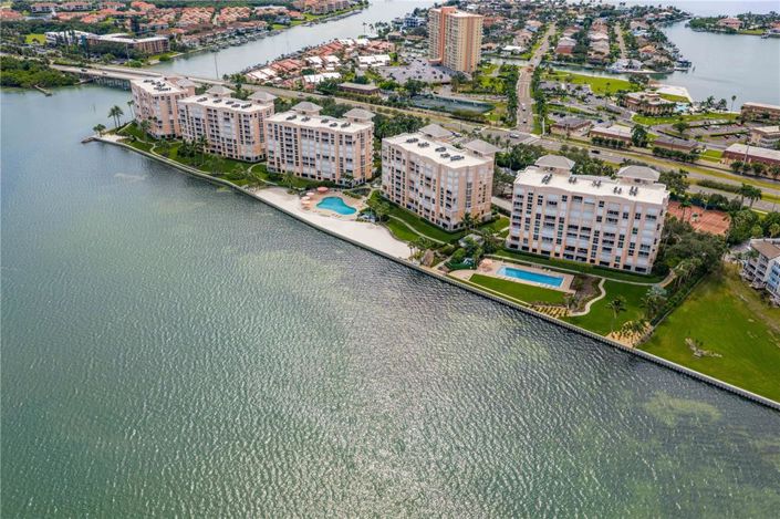 Image No.55-2 Bed Property for sale