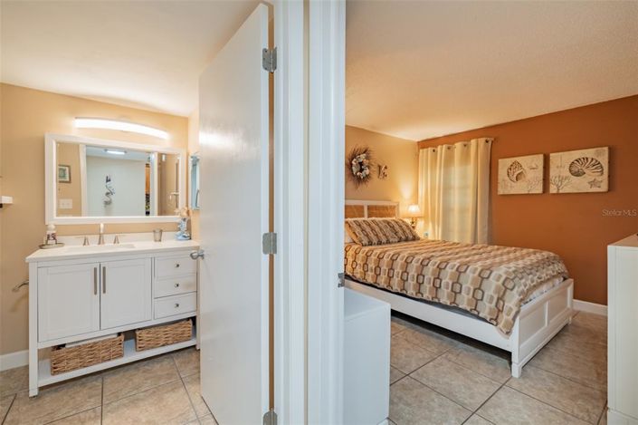 Image No.17-1 Bed Property for sale