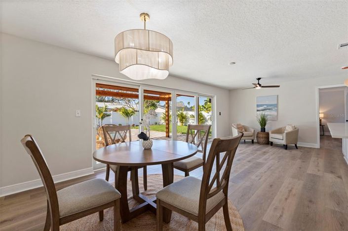 Image No.18-3 Bed Property for sale