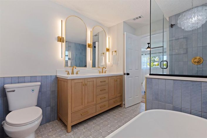 Image No.22-3 Bed Property for sale