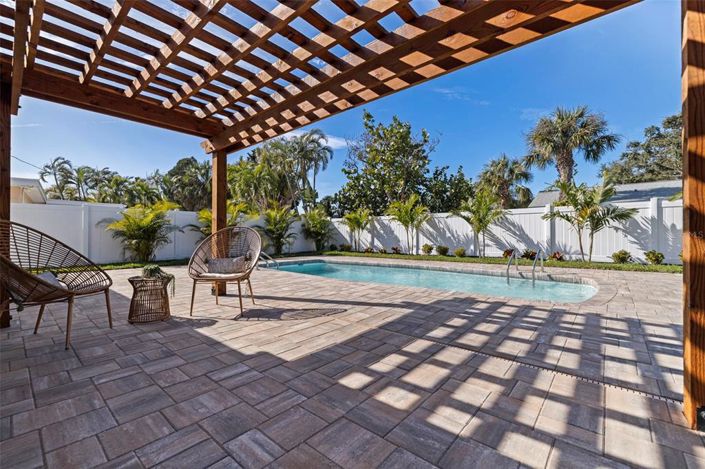 Image No.25-3 Bed Property for sale