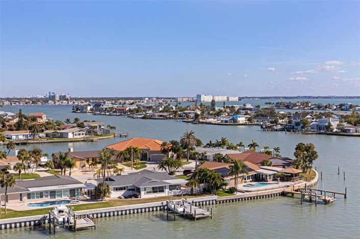 Image No.19-2 Bed Property for sale