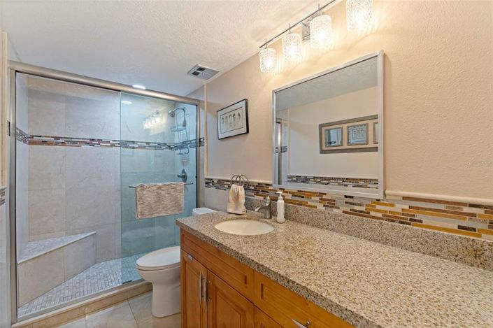 Image No.28-2 Bed Property for sale