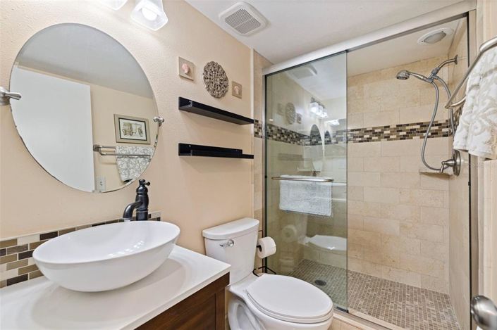 Image No.32-2 Bed Property for sale