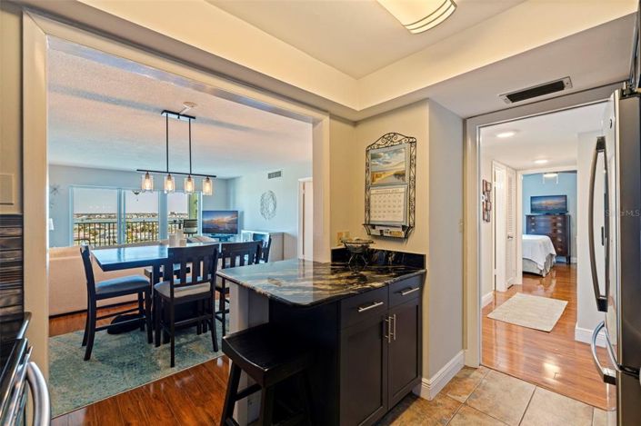 Image No.8-2 Bed Property for sale