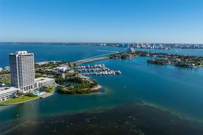 Image No.29-5 Bed Property for sale