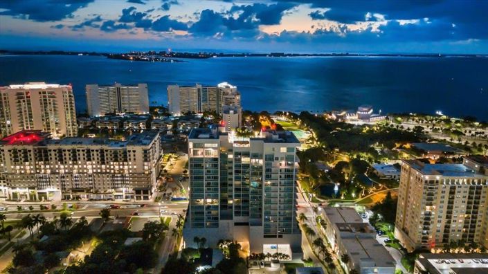 Image No.35-5 Bed Property for sale