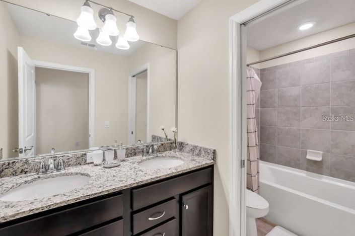 Image No.24-10 Bed Property for sale