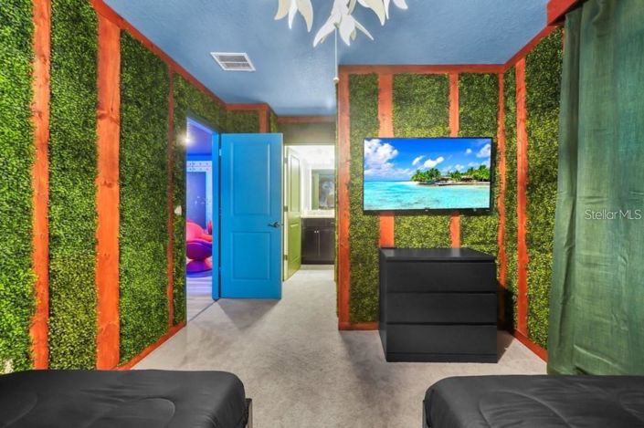 Image No.25-10 Bed Property for sale