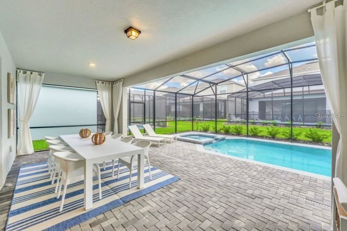 Image No.38-10 Bed Property for sale