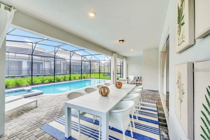 Image No.40-10 Bed Property for sale