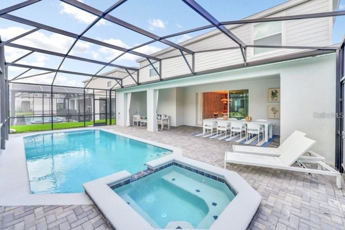 Image No.41-10 Bed Property for sale