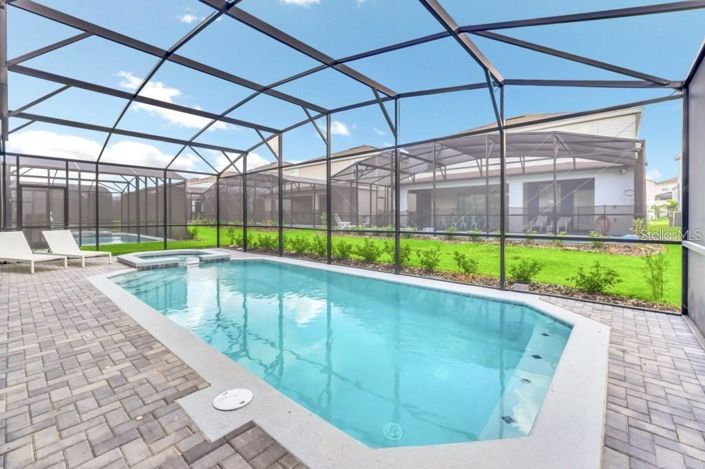 Image No.42-10 Bed Property for sale