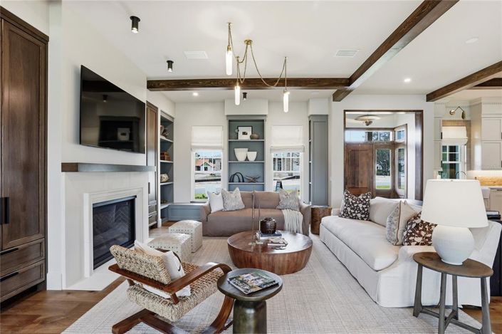 Image No.19-5 Bed Property for sale