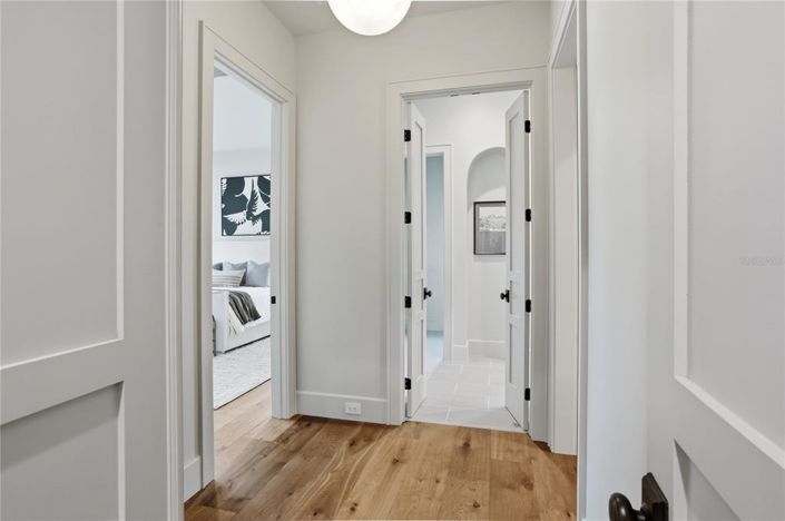 Image No.29-5 Bed Property for sale