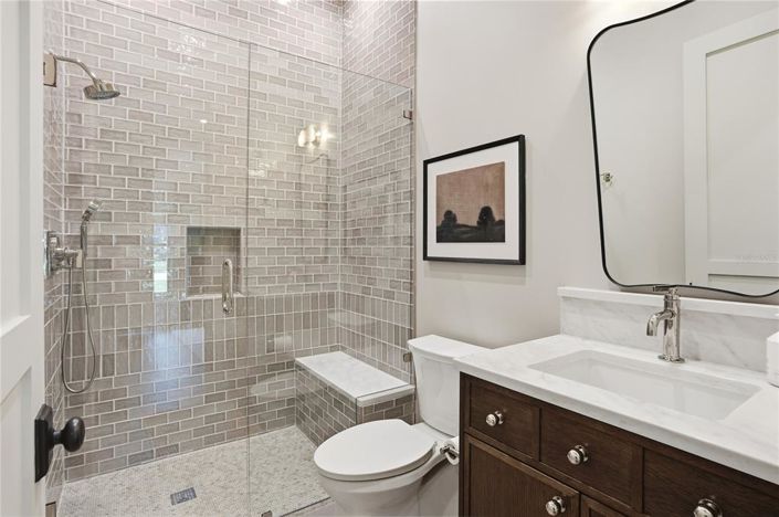 Image No.35-5 Bed Property for sale