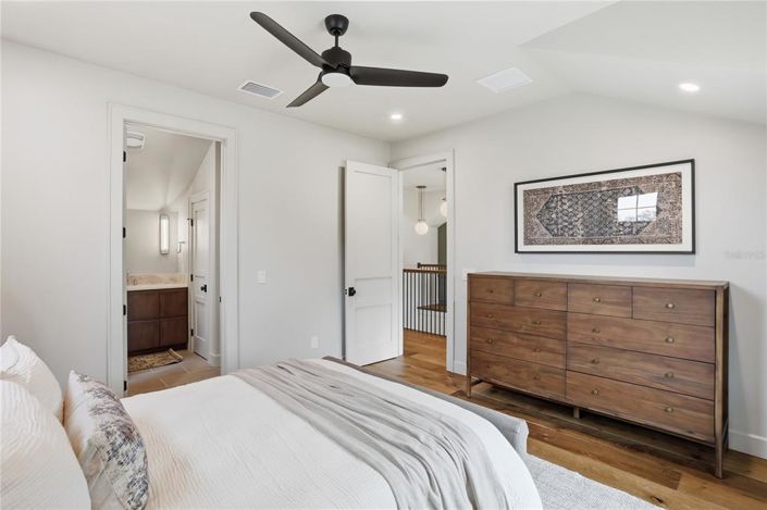 Image No.45-5 Bed Property for sale