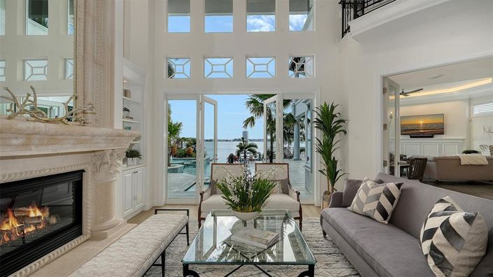 Image No.23-5 Bed Property for sale