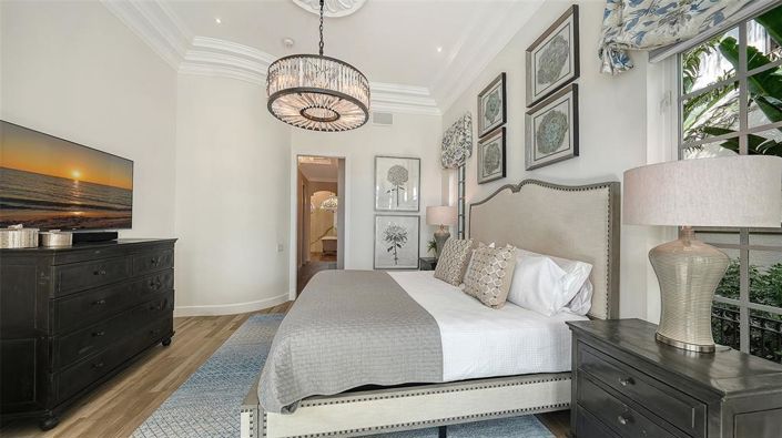 Image No.54-5 Bed Property for sale