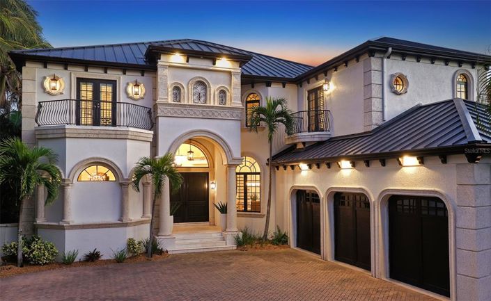 Image No.6-5 Bed Property for sale