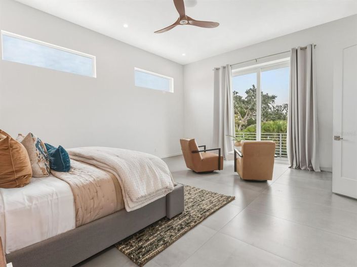 Image No.23-4 Bed Property for sale