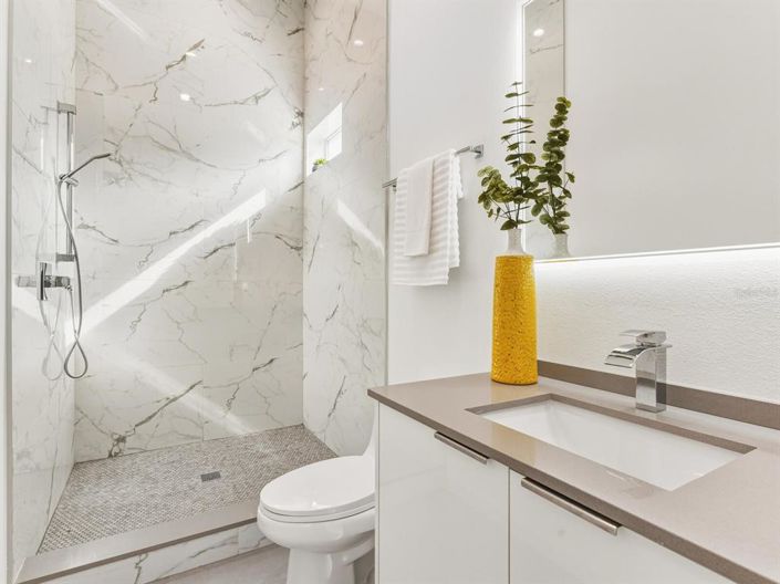 Image No.32-4 Bed Property for sale