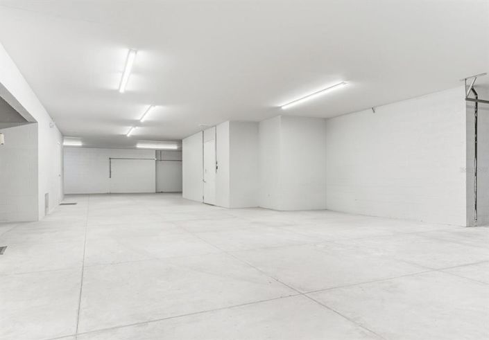 Image No.37-4 Bed Property for sale