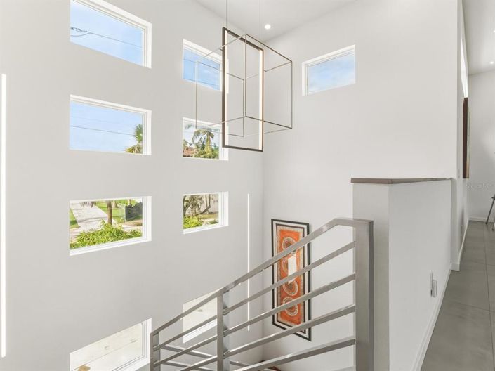 Image No.7-4 Bed Property for sale