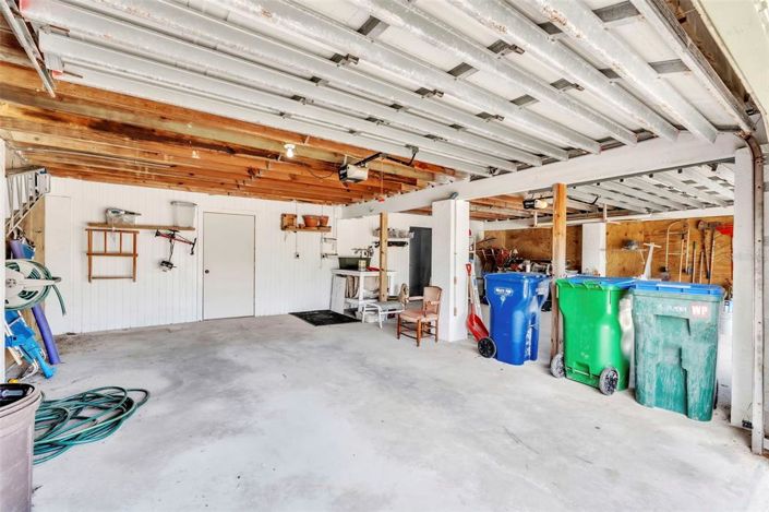 Image No.33-2 Bed Property for sale