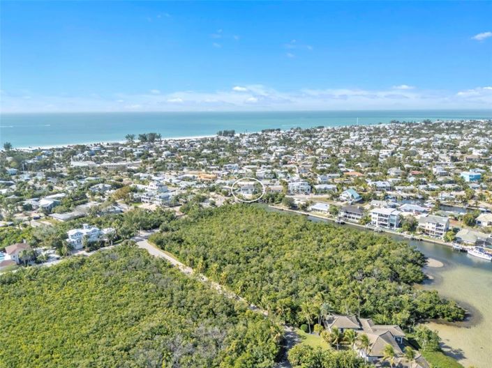 Image No.36-2 Bed Property for sale