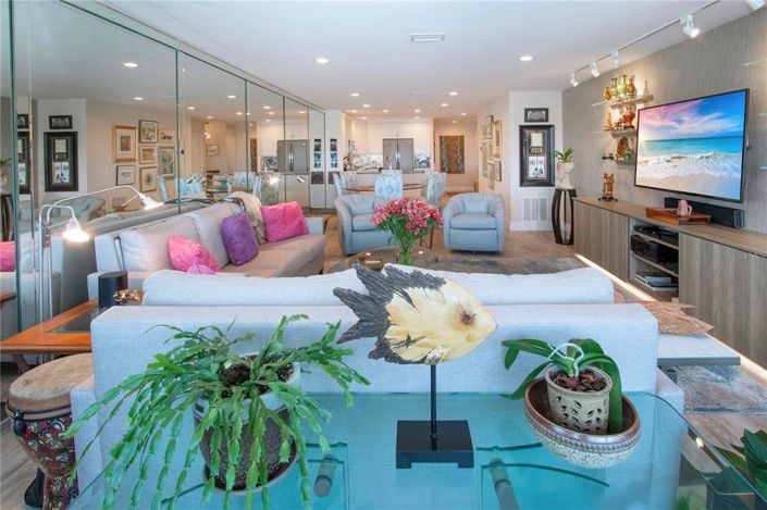 Image No.14-2 Bed Property for sale