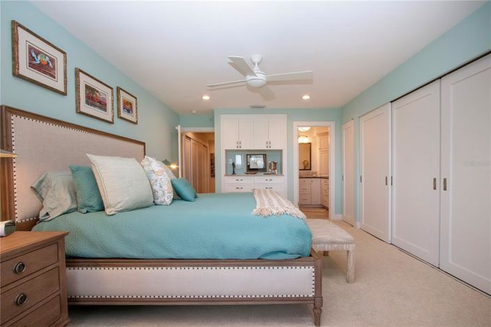 Image No.22-2 Bed Property for sale