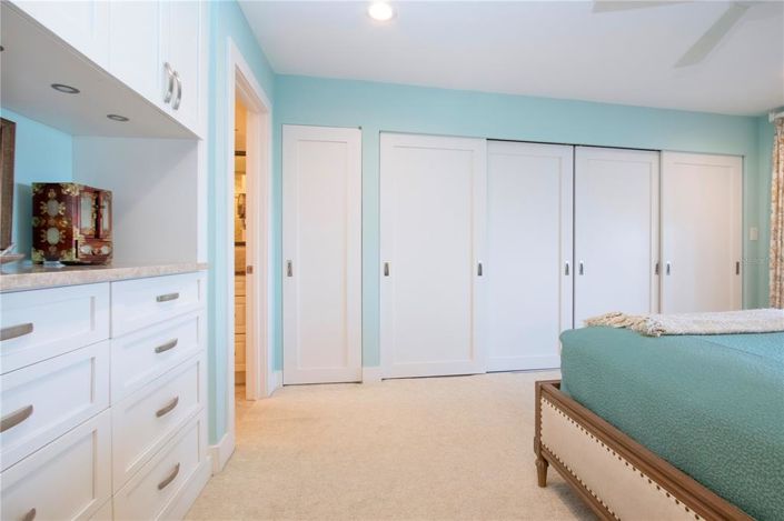 Image No.24-2 Bed Property for sale