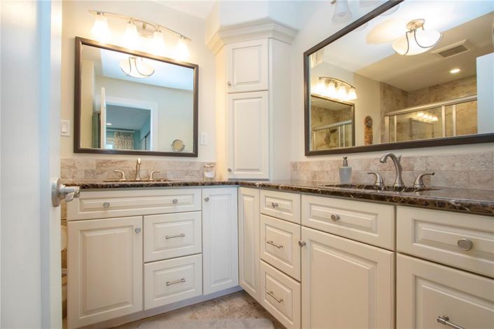 Image No.25-2 Bed Property for sale