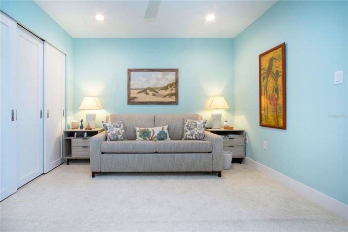 Image No.29-2 Bed Property for sale