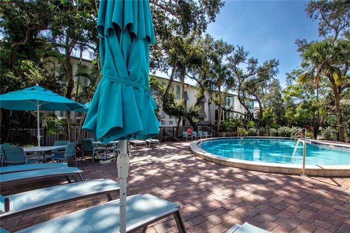 Image No.43-2 Bed Property for sale