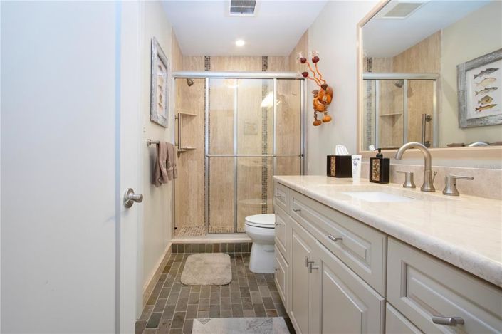 Image No.57-2 Bed Property for sale