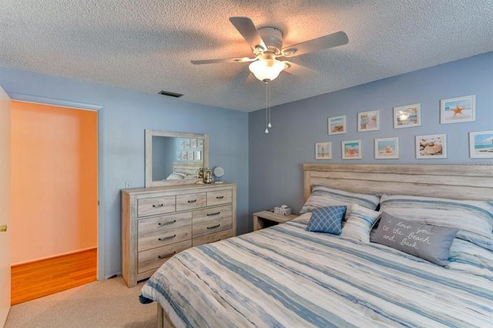 Image No.14-4 Bed Property for sale