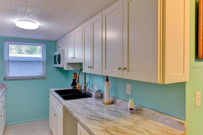 Image No.19-4 Bed Property for sale