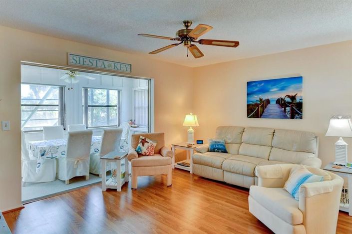 Image No.2-4 Bed Property for sale