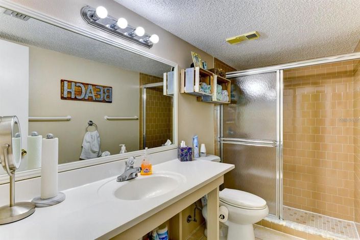 Image No.21-4 Bed Property for sale