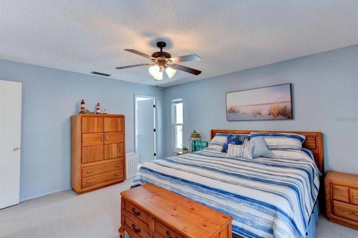 Image No.8-4 Bed Property for sale