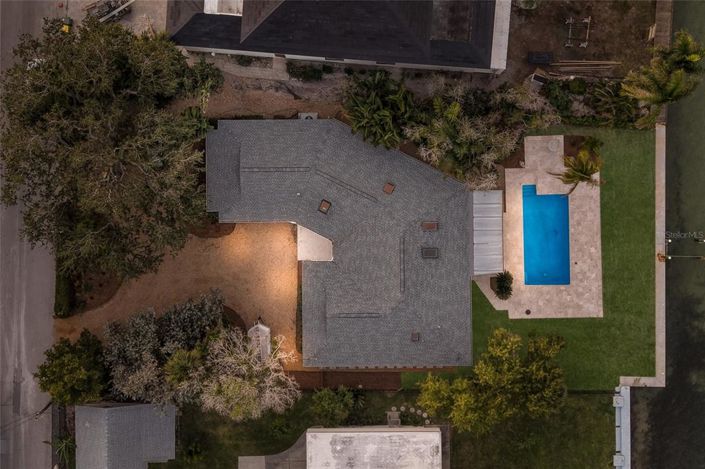 Image No.10-3 Bed Property for sale